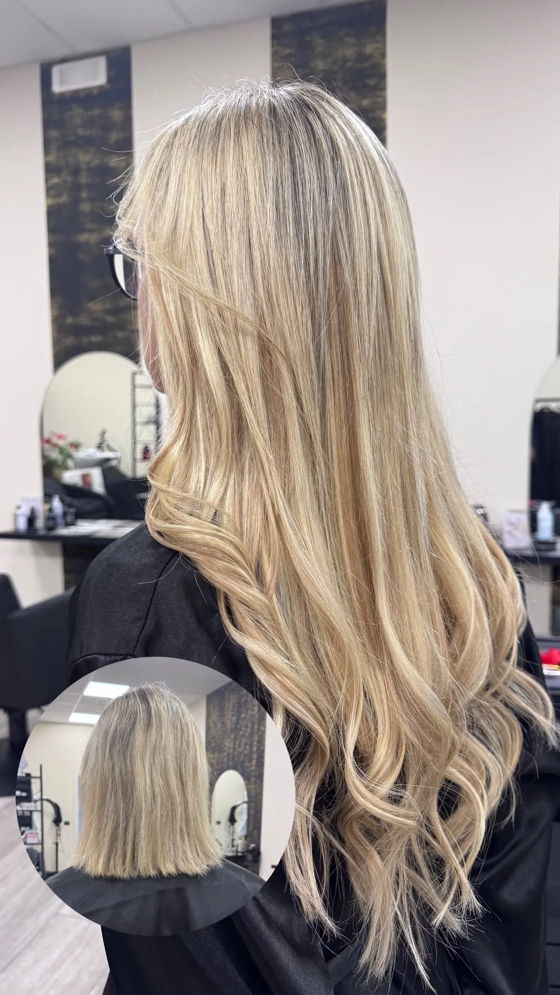 Capelli biondi lunghi e mossi; nel riquadro, gli stessi capelli prima, a caschetto